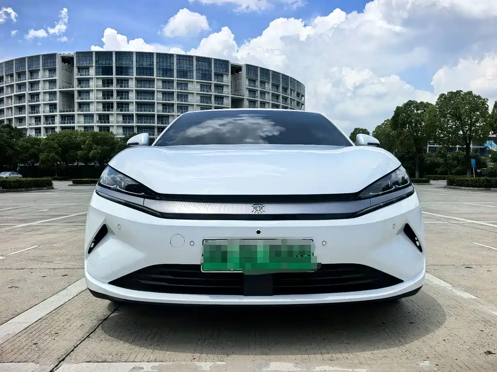 BYD Qin L — фото 3