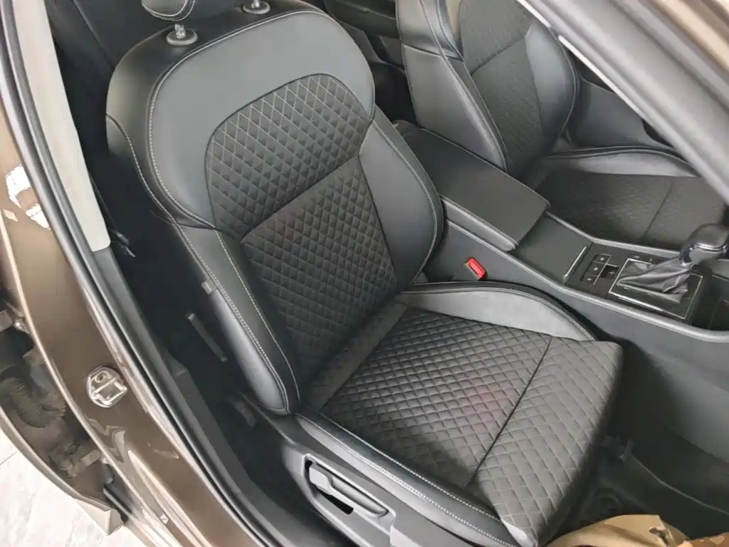 Skoda Superb — фото 24
