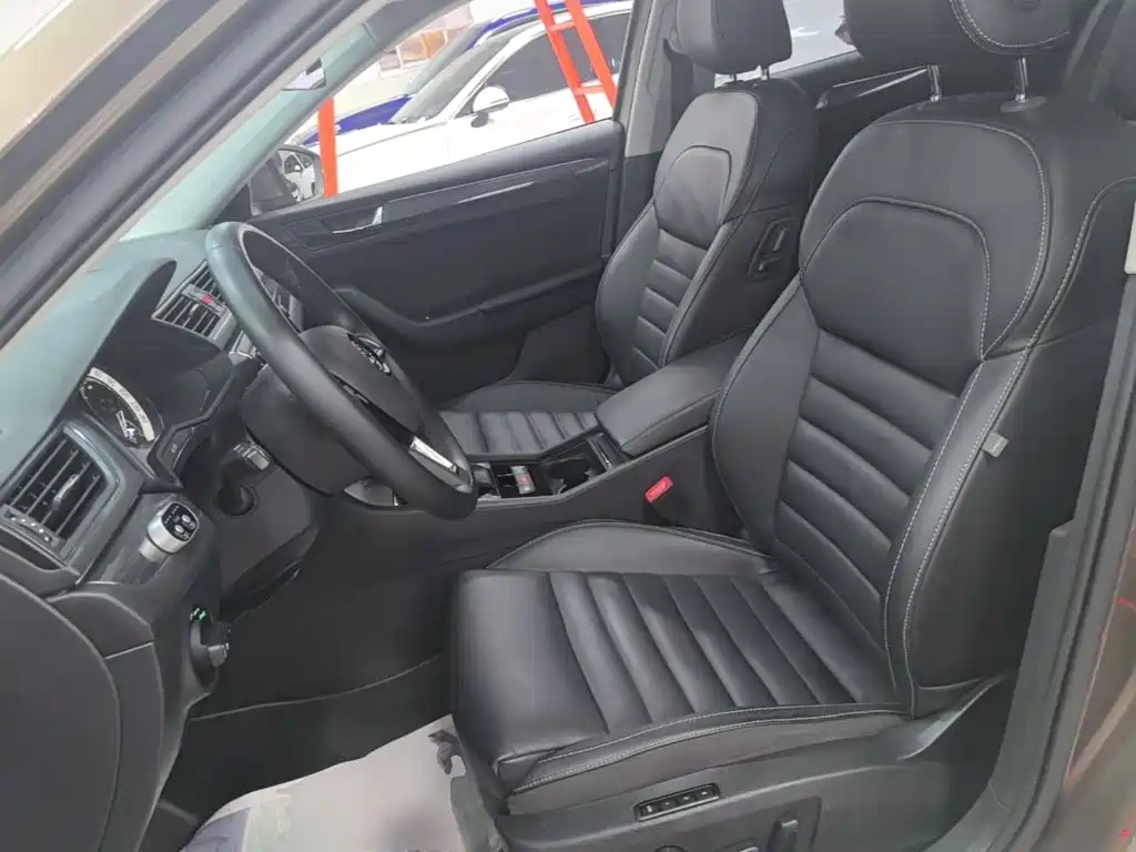 Skoda Superb — фото 14