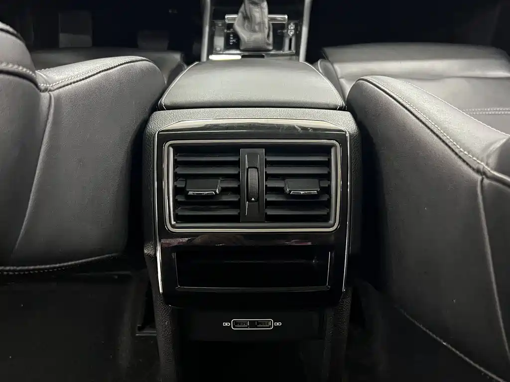 Skoda Superb — фото 11