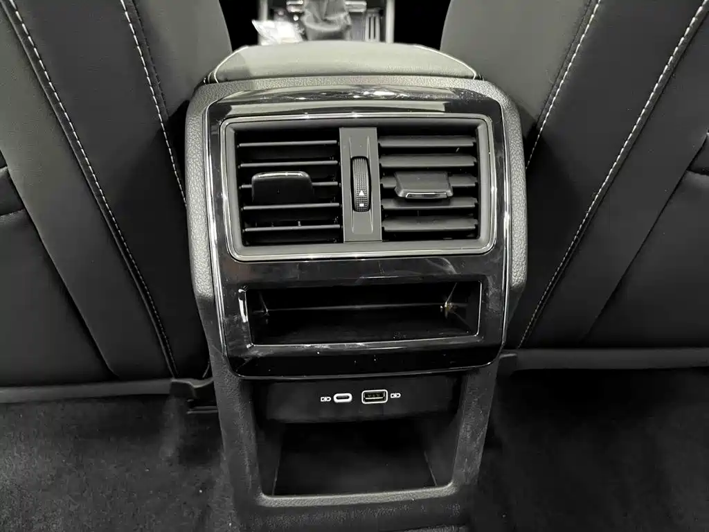 Skoda Superb — фото 20