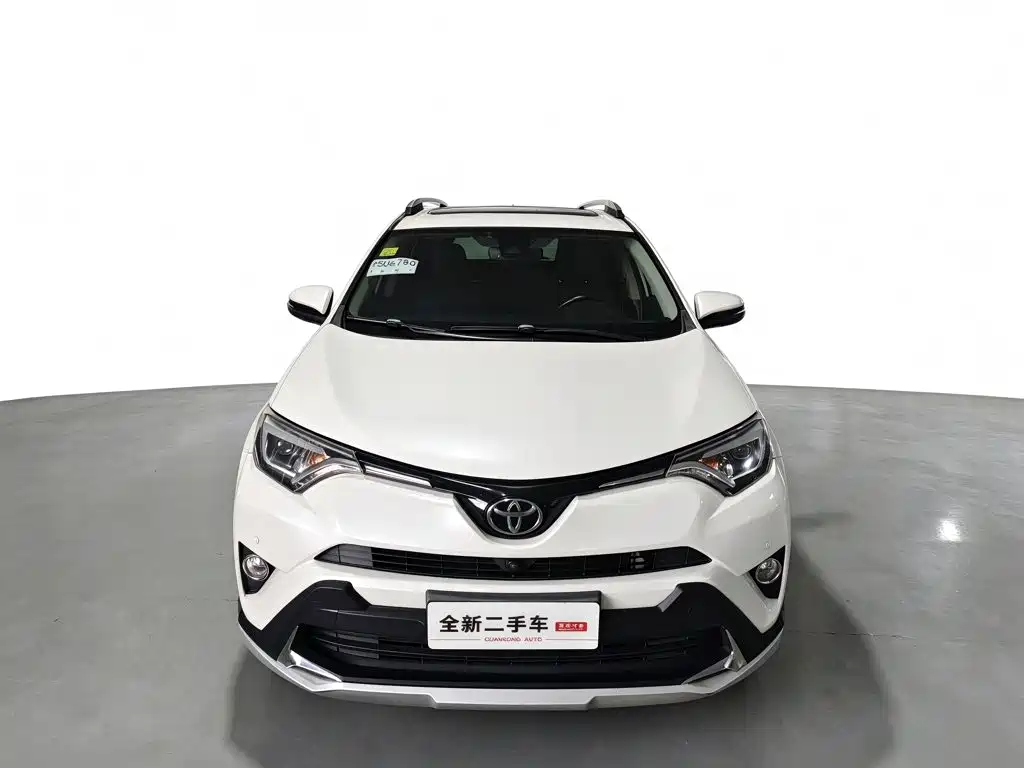 Toyota RAV4 — фото 5