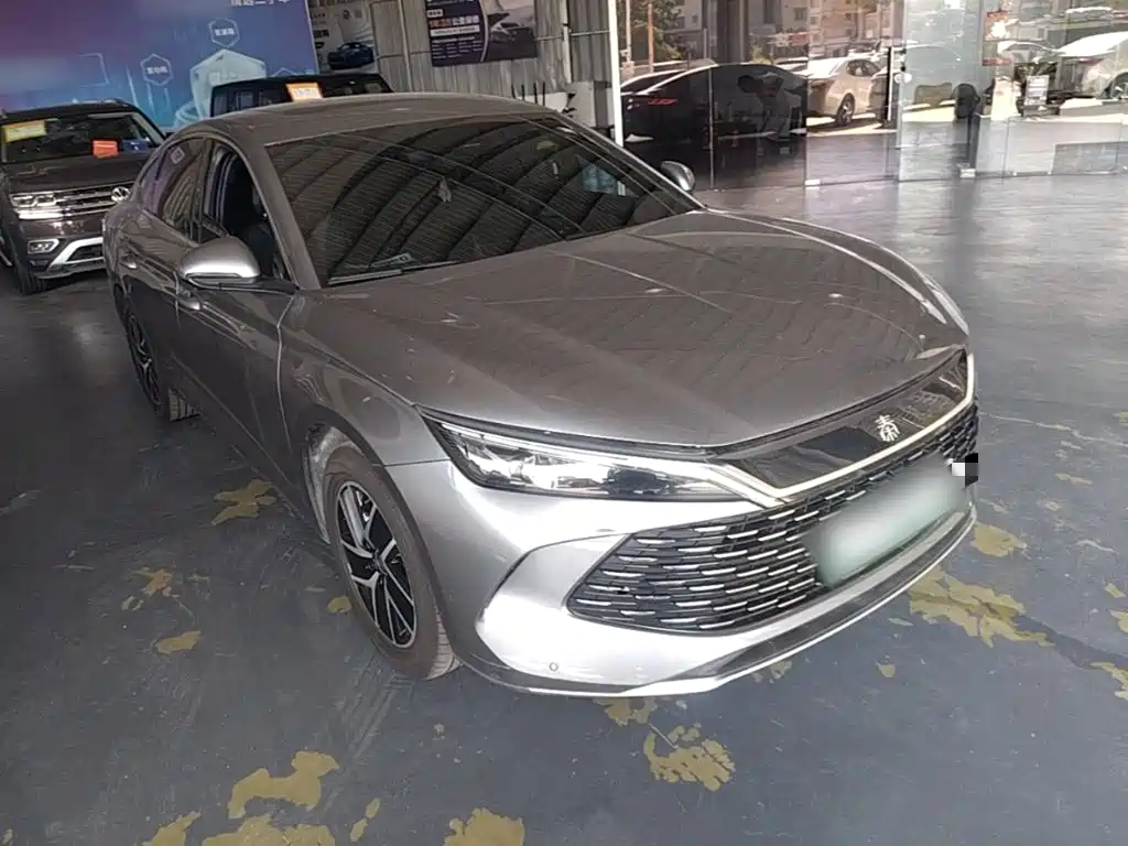 BYD Qin L — фото 4
