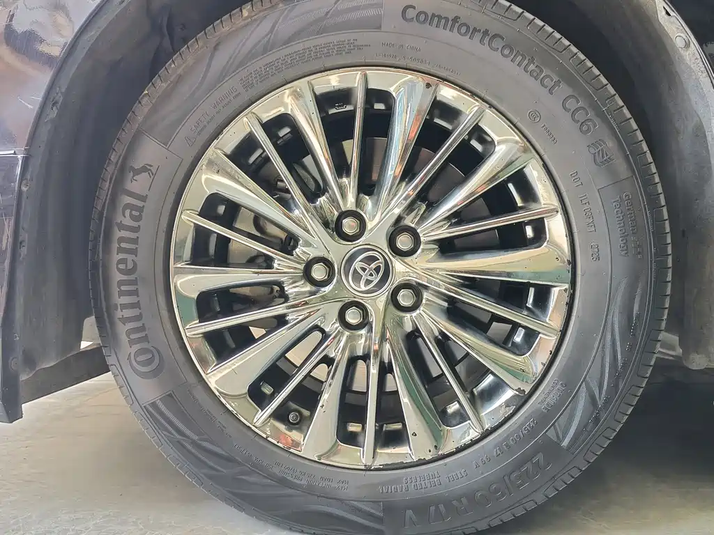 Toyota Vellfire — фото 20