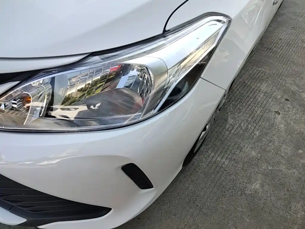 Toyota Vios — фото 23