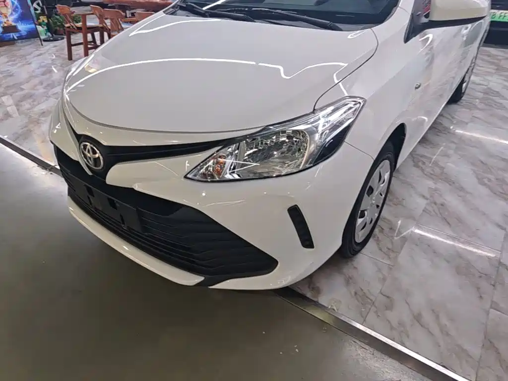 Toyota Vios — фото 23
