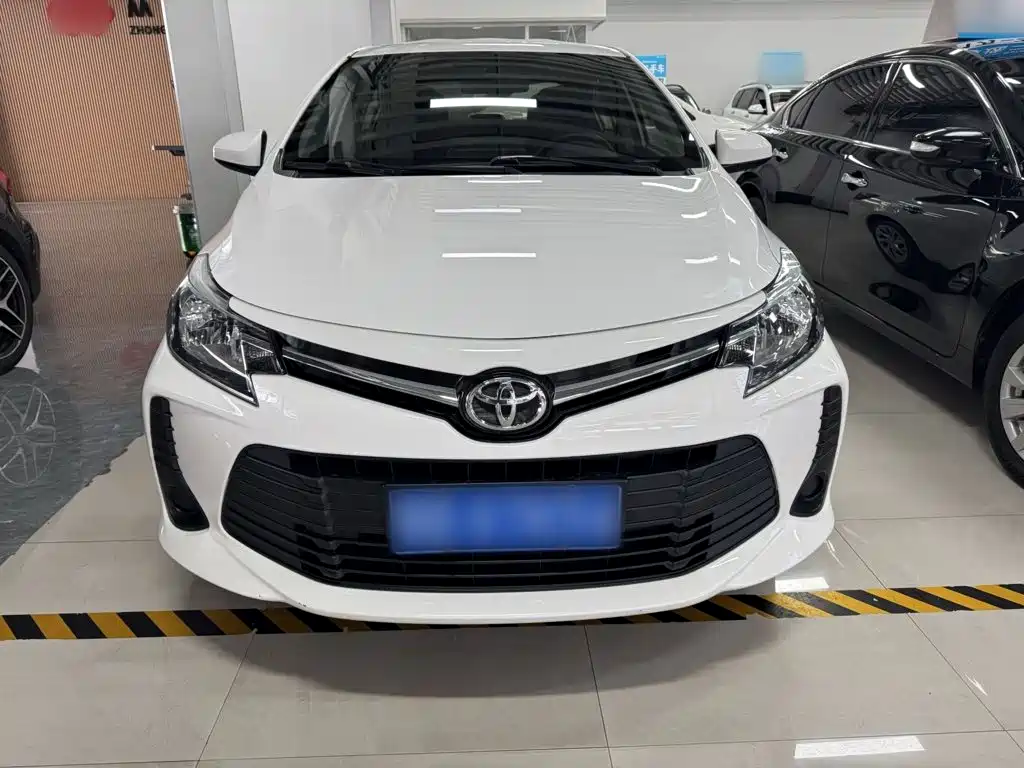 Toyota Vios — фото 13