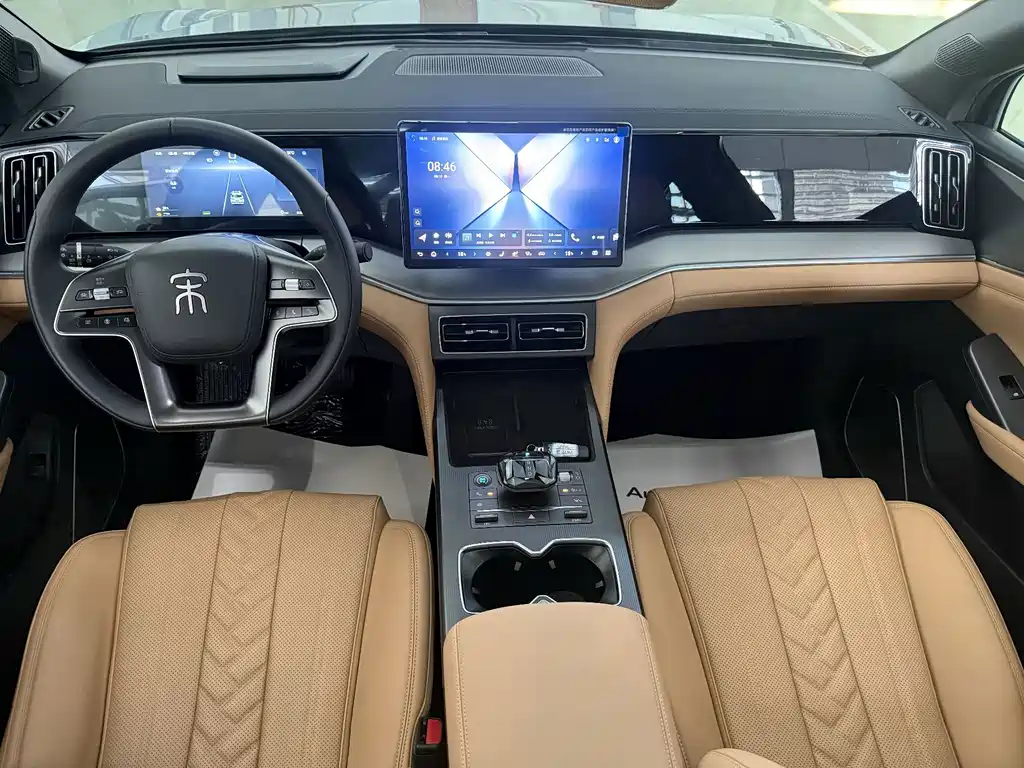 BYD L DM-i — фото 7