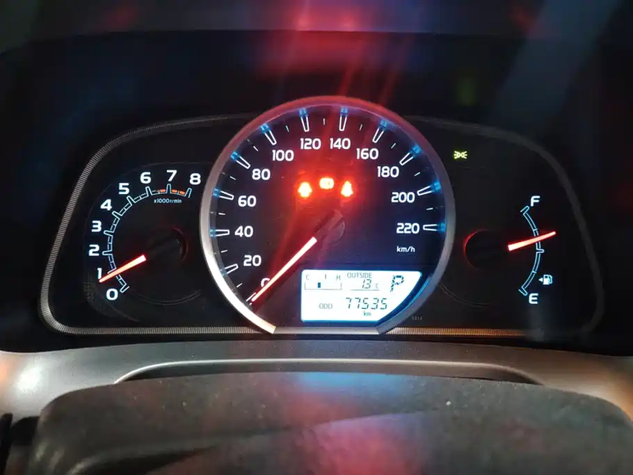 Toyota RAV4 — фото 14