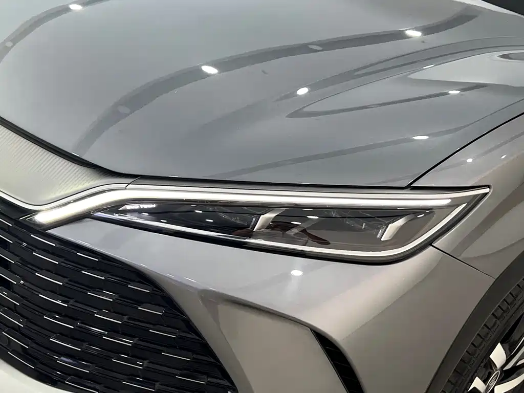 BYD L DM-i — фото 3