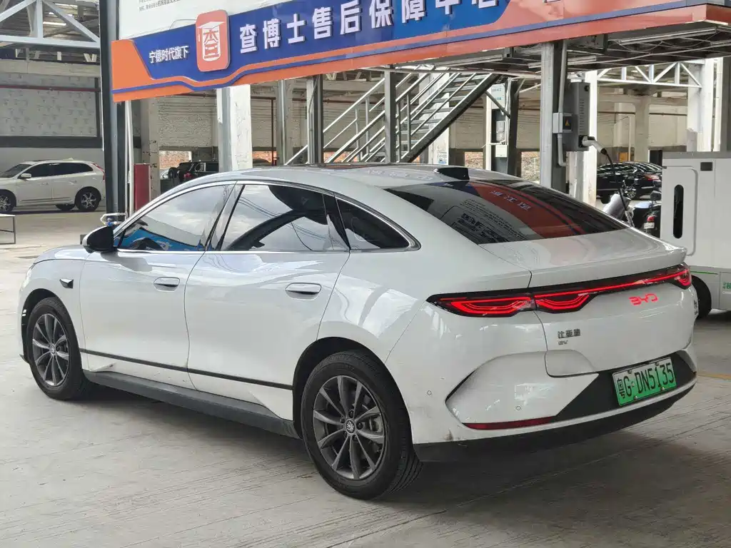 BYD Qin L — фото 6