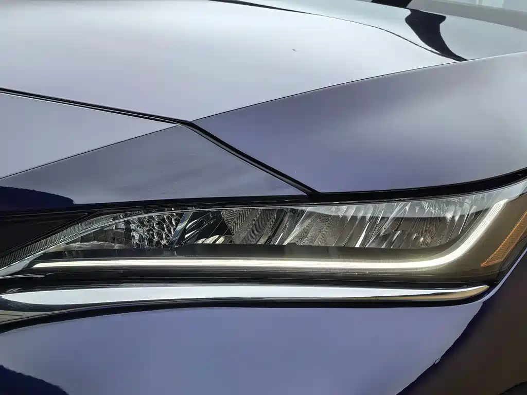 Toyota Harrier — фото 21