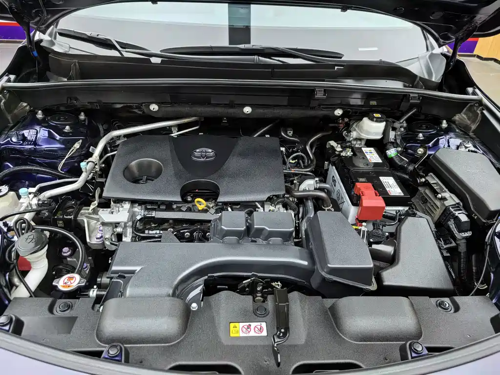 Toyota Harrier — фото 23