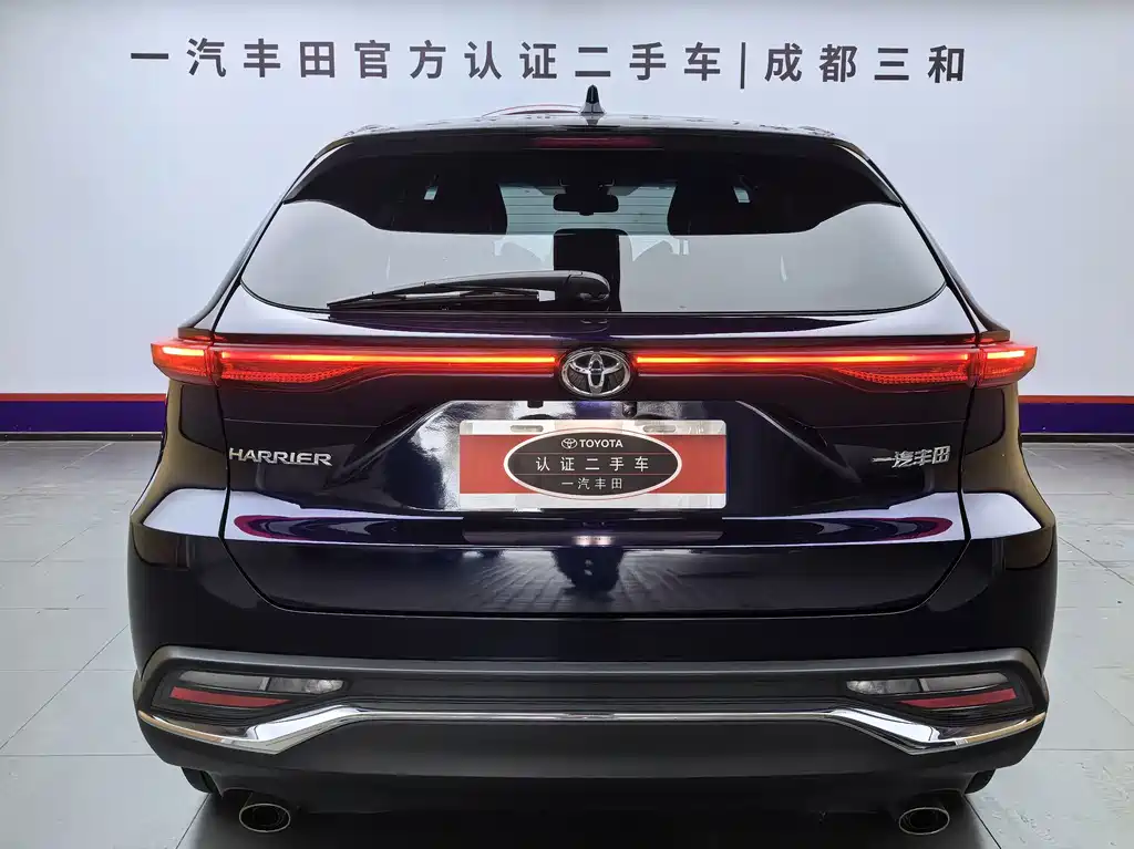 Toyota Harrier — фото 4