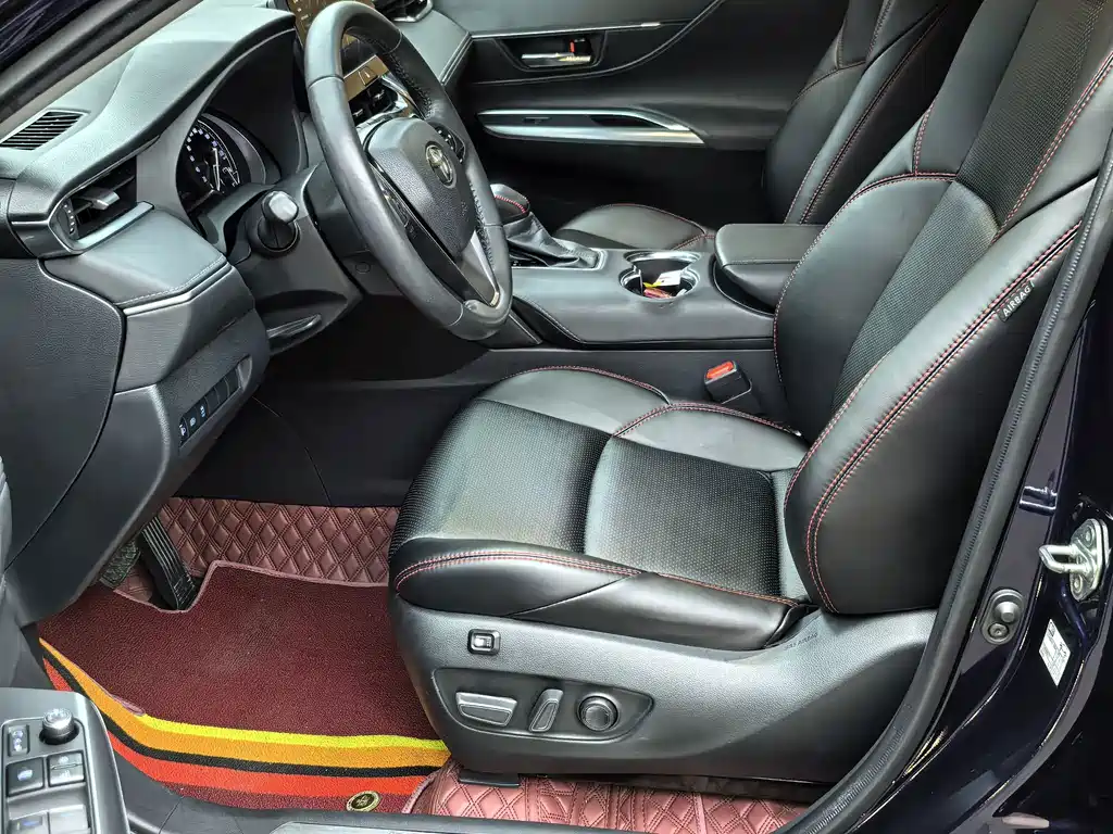 Toyota Harrier — фото 6
