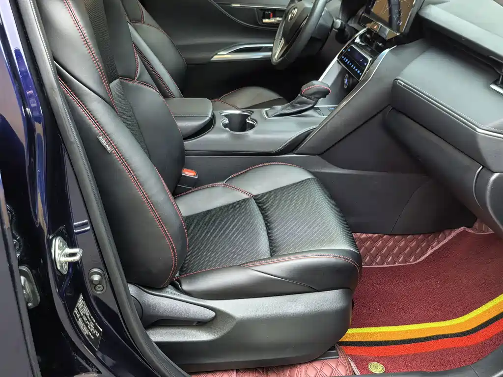 Toyota Harrier — фото 7