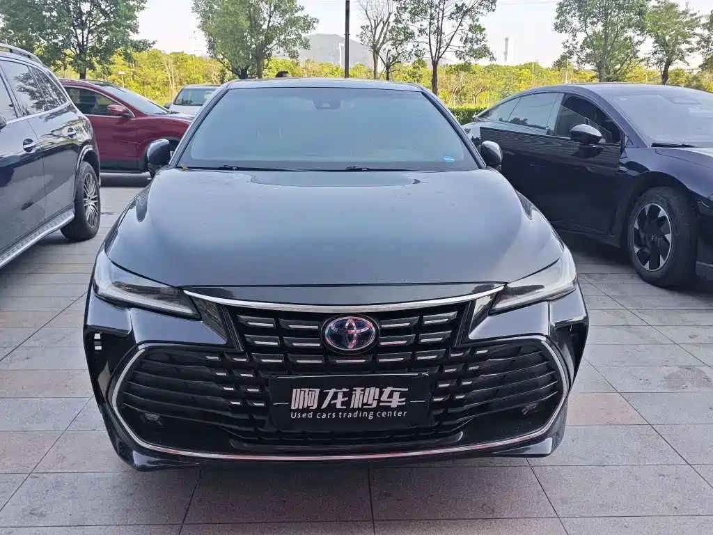 Toyota Avalon — фото 2