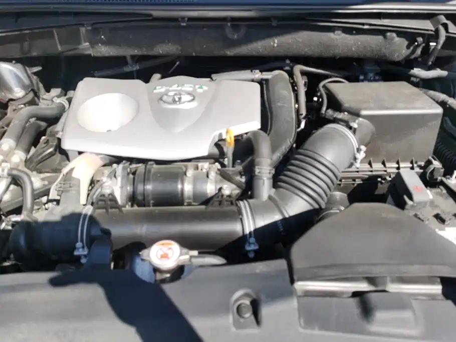 Toyota Highlander — фото 10