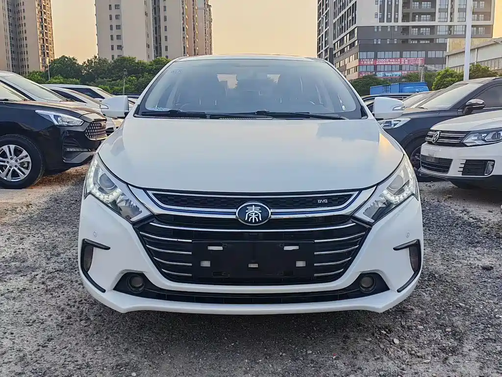 BYD Qin NEV — фото 2
