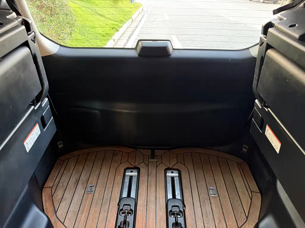 Toyota Vellfire — фото 24