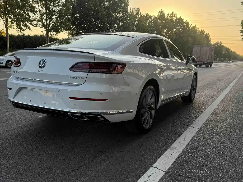 Volkswagen CC — фото 5