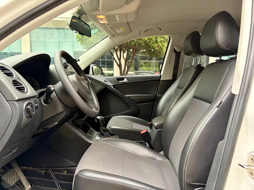 Volkswagen Tiguan — фото 4