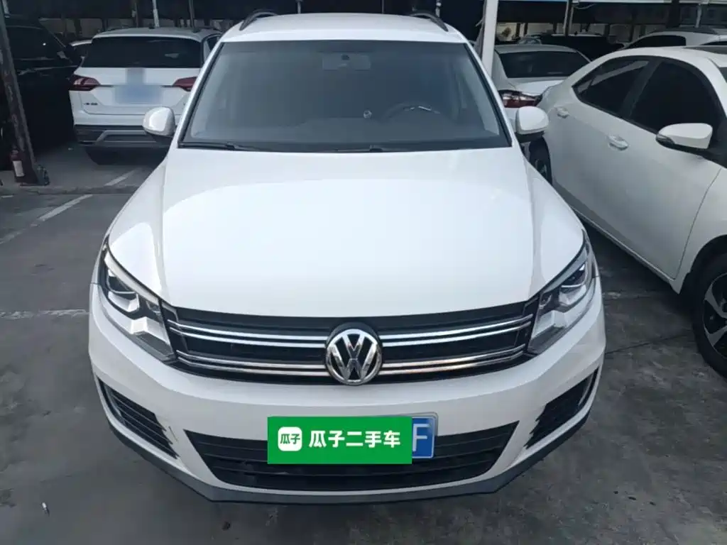 Volkswagen Tiguan — фото 2