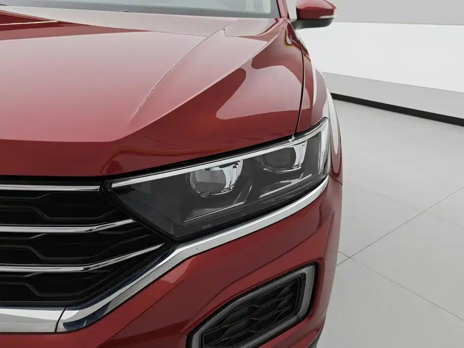 Volkswagen T-Roc — фото 5