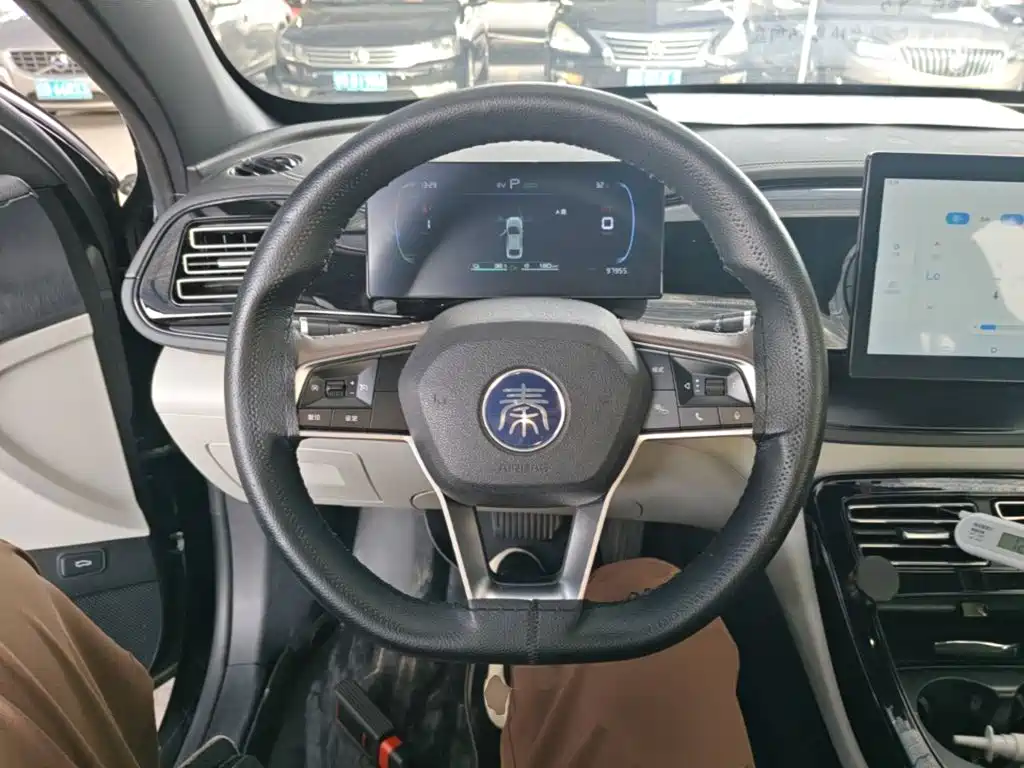 BYD Qin PLUS — фото 11