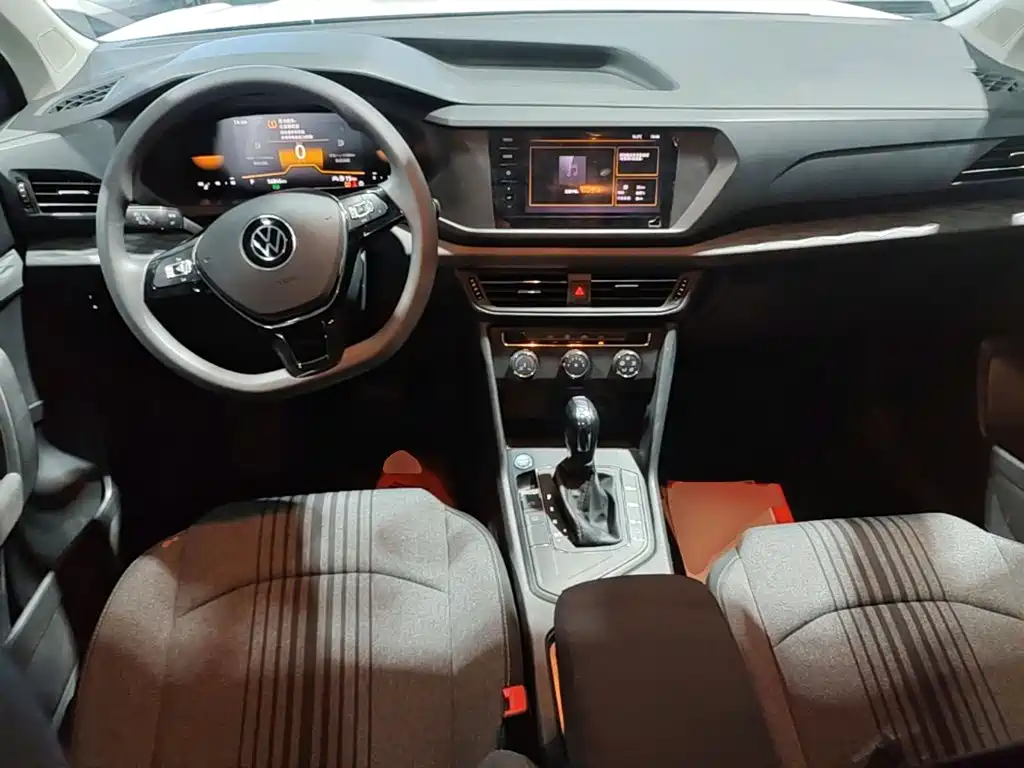 Volkswagen Tharu — фото 9
