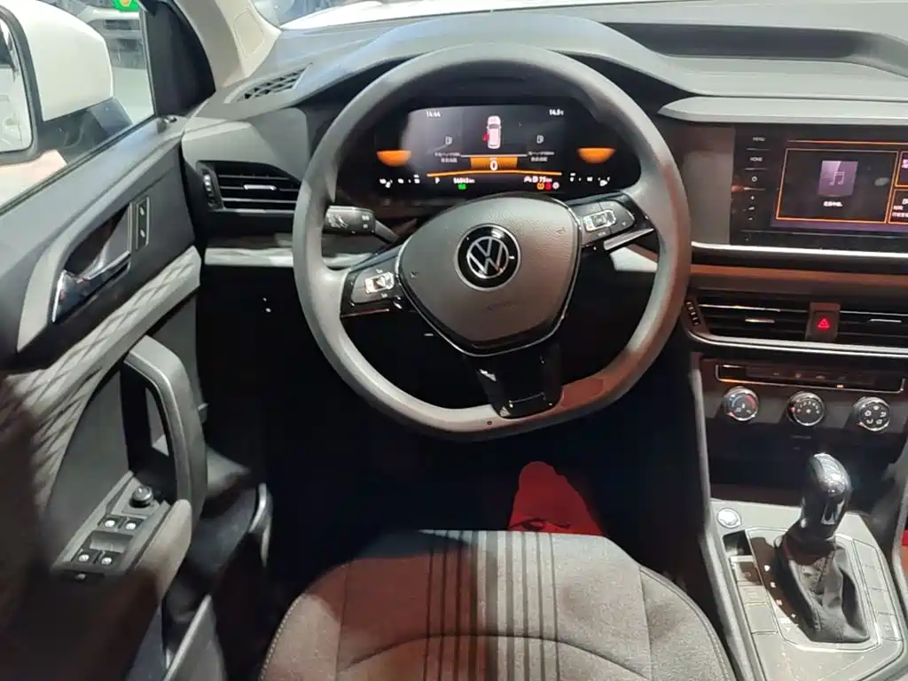 Volkswagen Tharu — фото 10