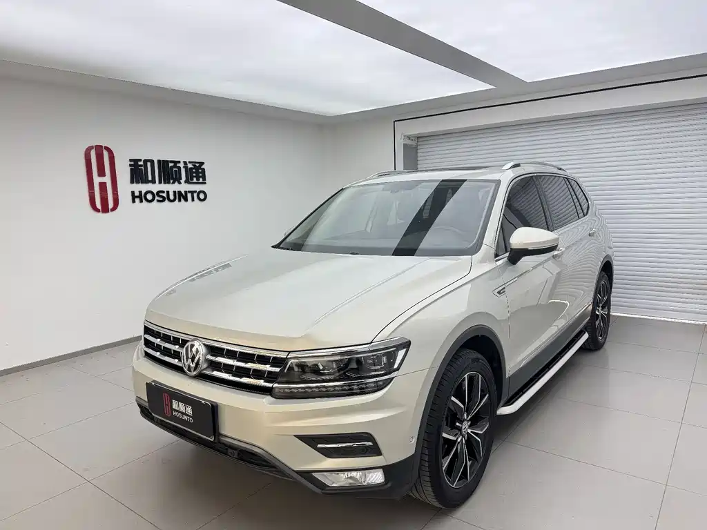 Volkswagen Tiguan L — фото 3