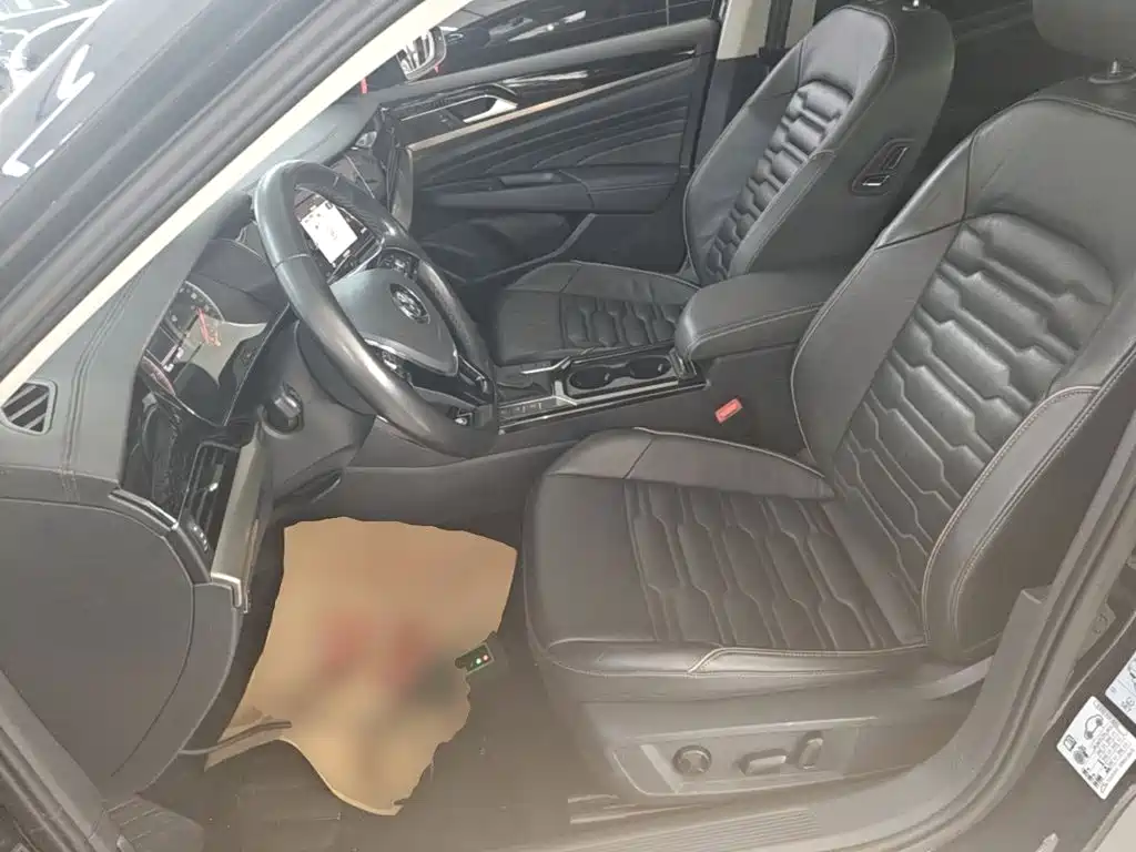 Volkswagen Passat — фото 14