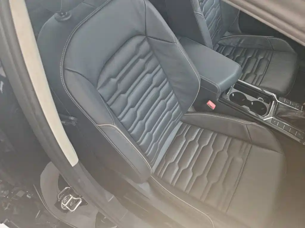 Volkswagen Passat — фото 24