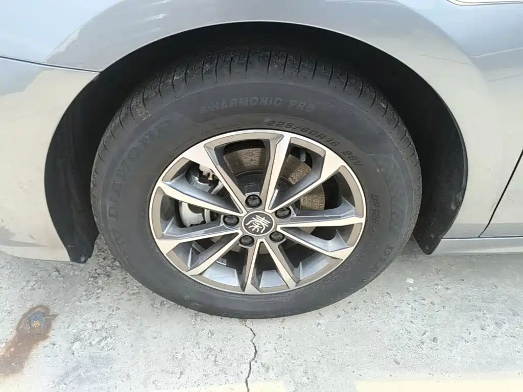 BYD Qin PLUS — фото 23