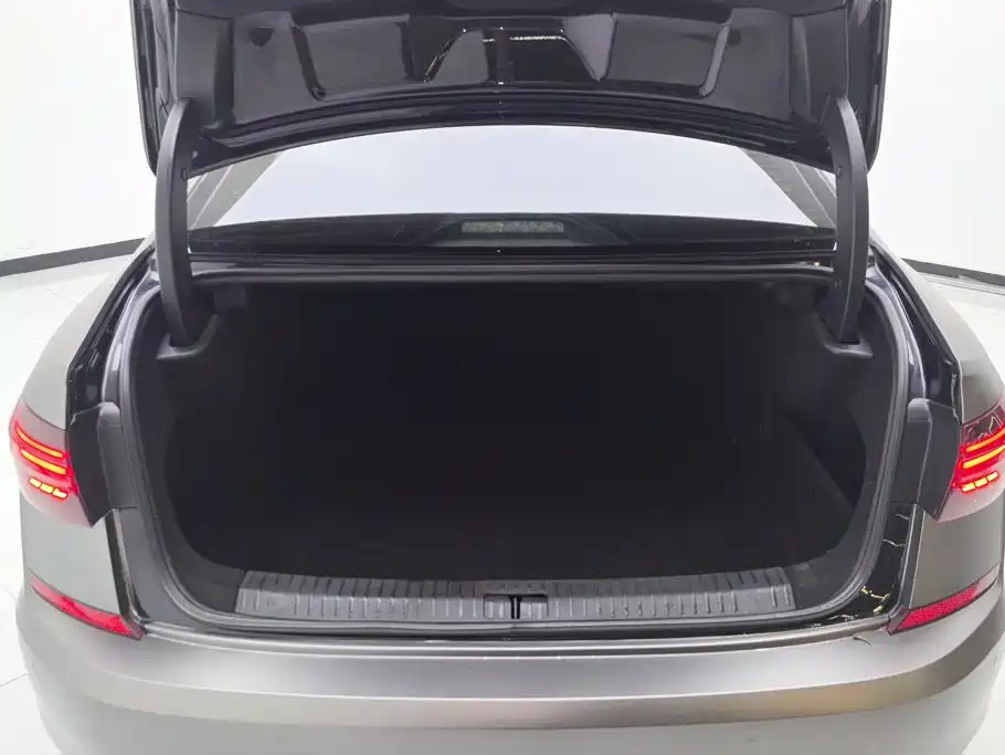 Volkswagen Passat — фото 4