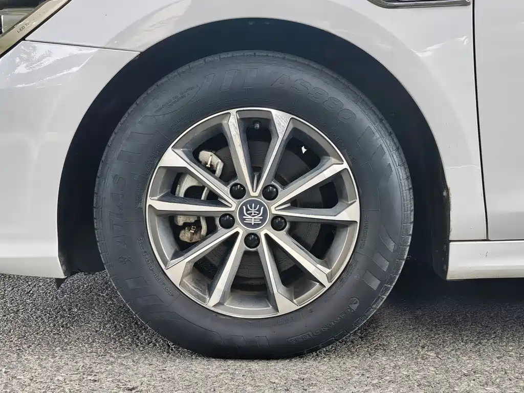 BYD Qin PLUS — фото 10