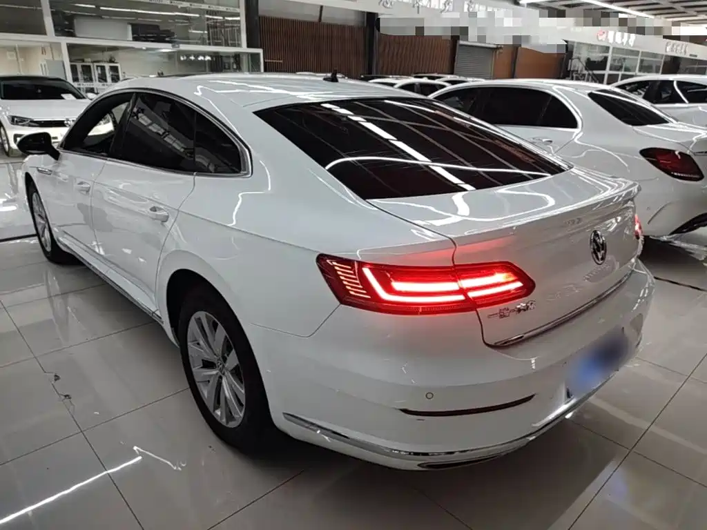 Volkswagen CC — фото 4