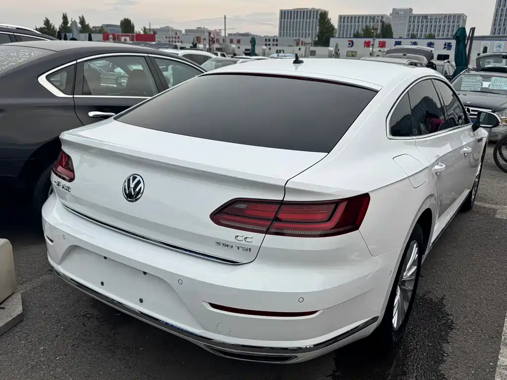 Volkswagen CC — фото 18