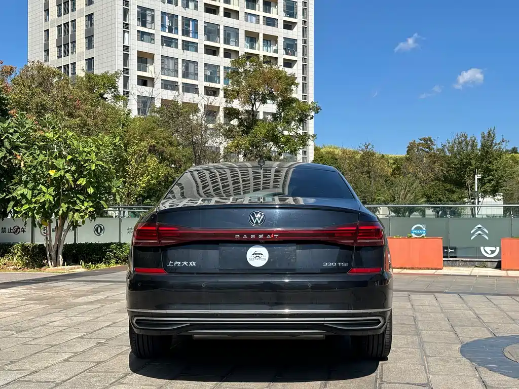 Volkswagen Passat — фото 5