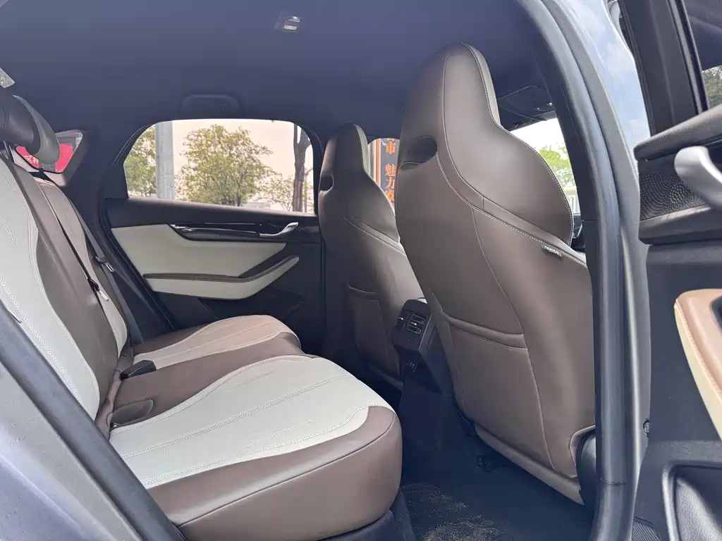 BYD Qin PLUS — фото 10