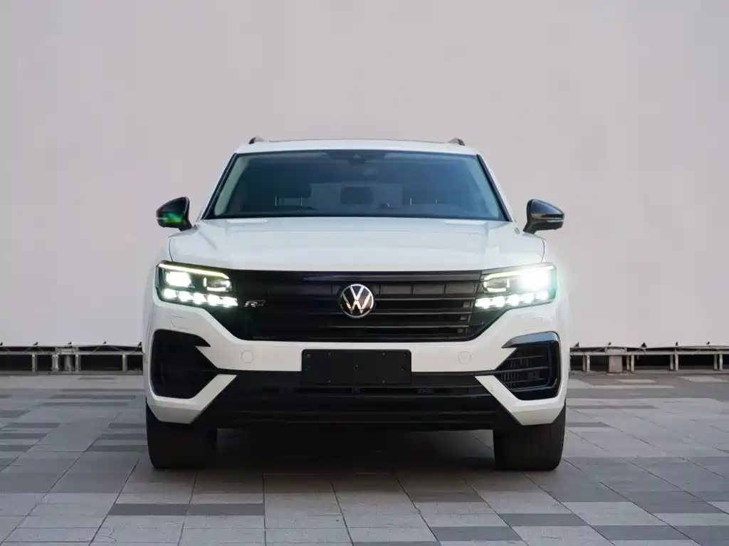 Volkswagen Touareg — фото 2