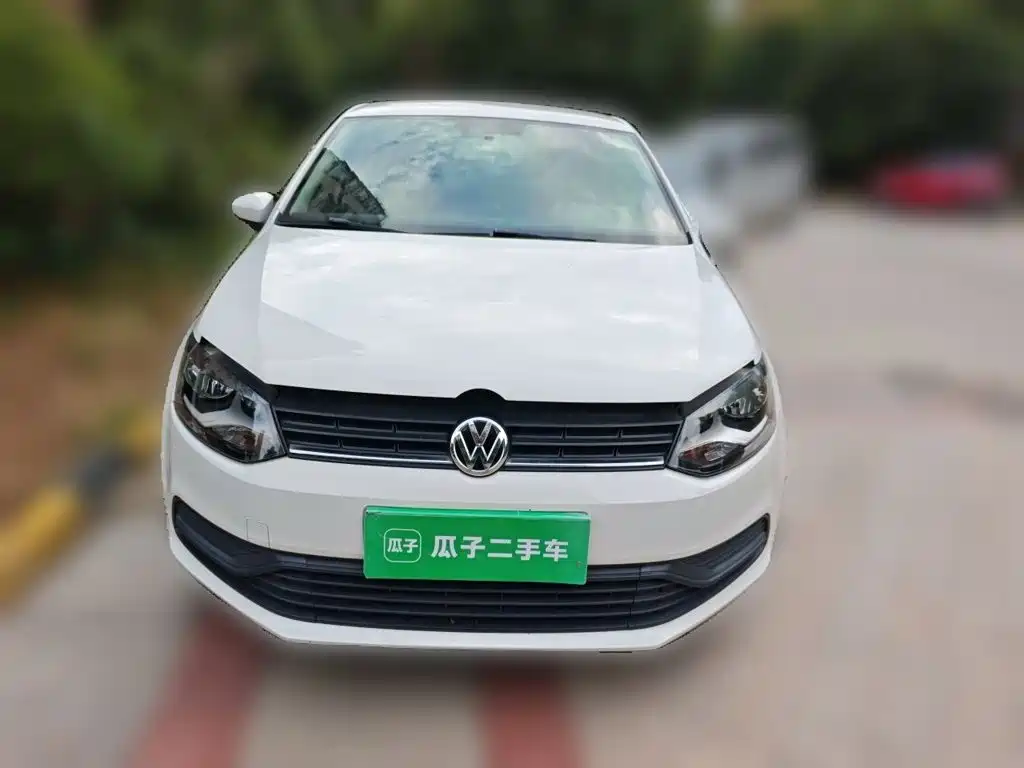 Volkswagen Polo — фото 2