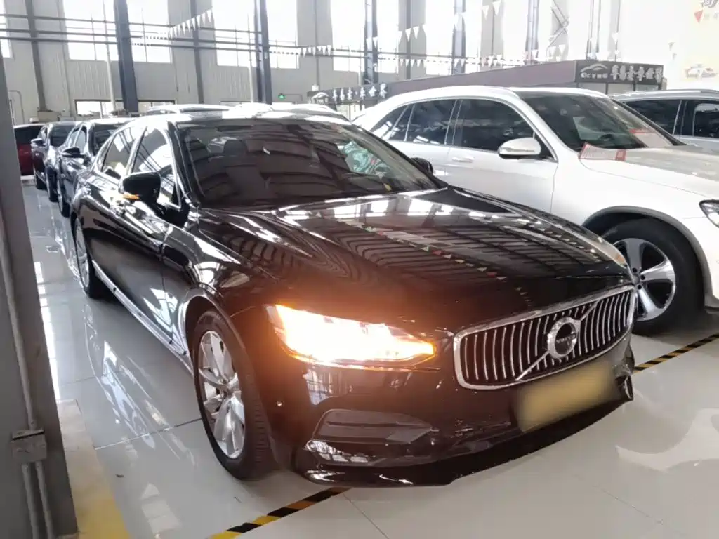 Volvo S90 — фото 3