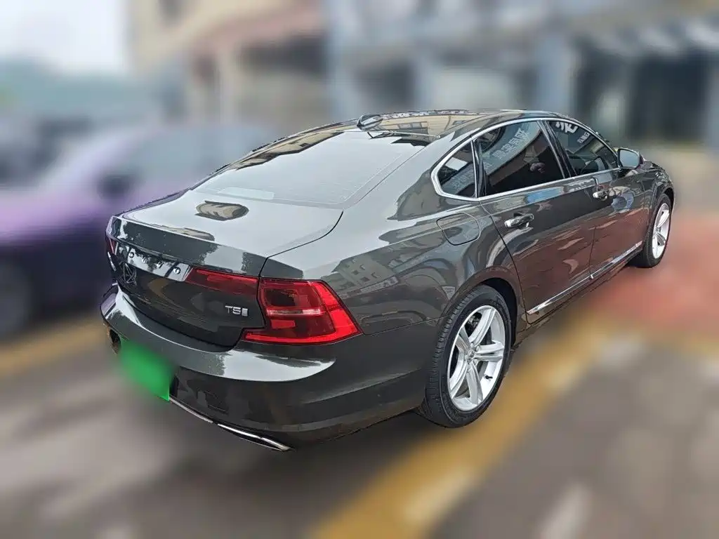 Volvo S90 — фото 4
