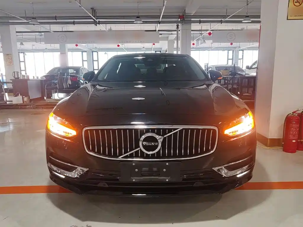 Volvo S90 — фото 2