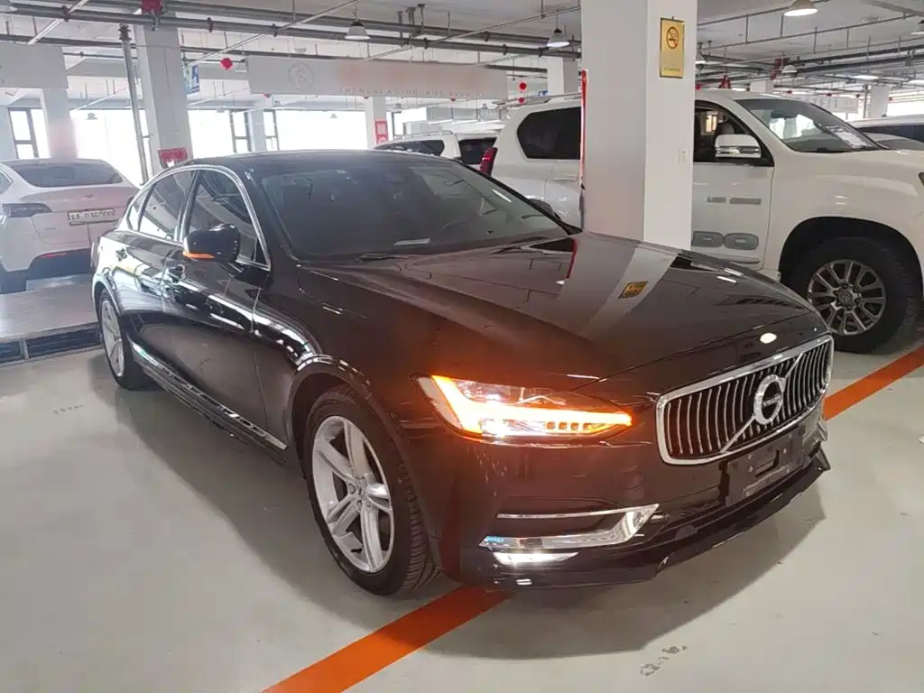 Volvo S90 — фото 3