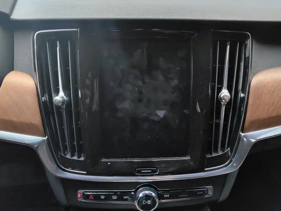 Volvo S90 — фото 13