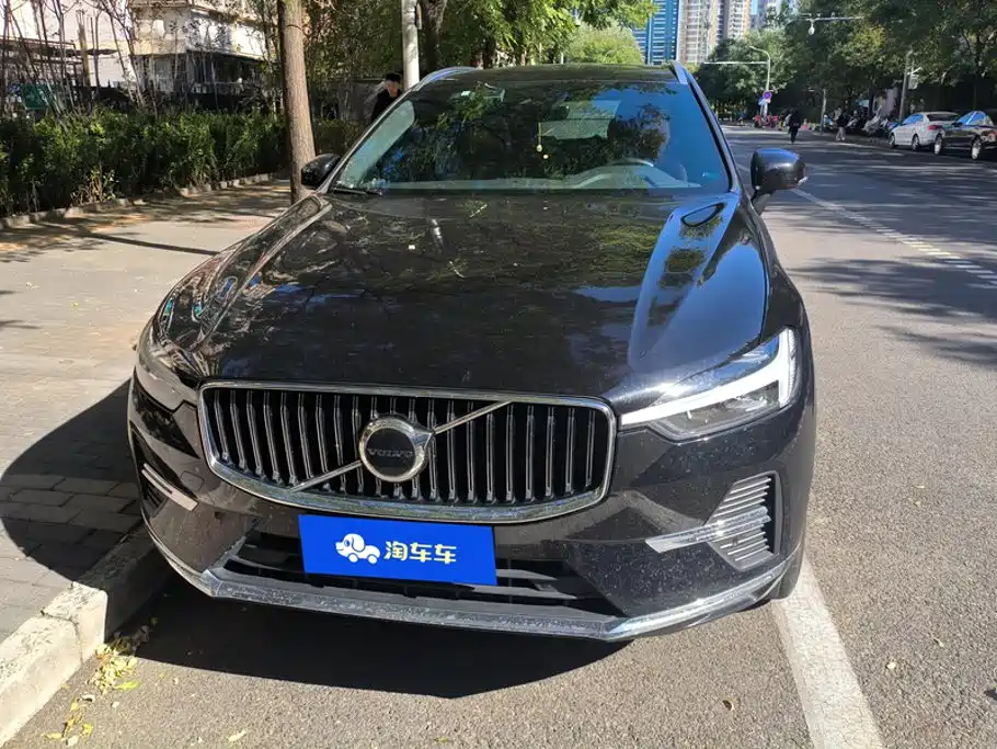 Volvo XC60 — фото 2