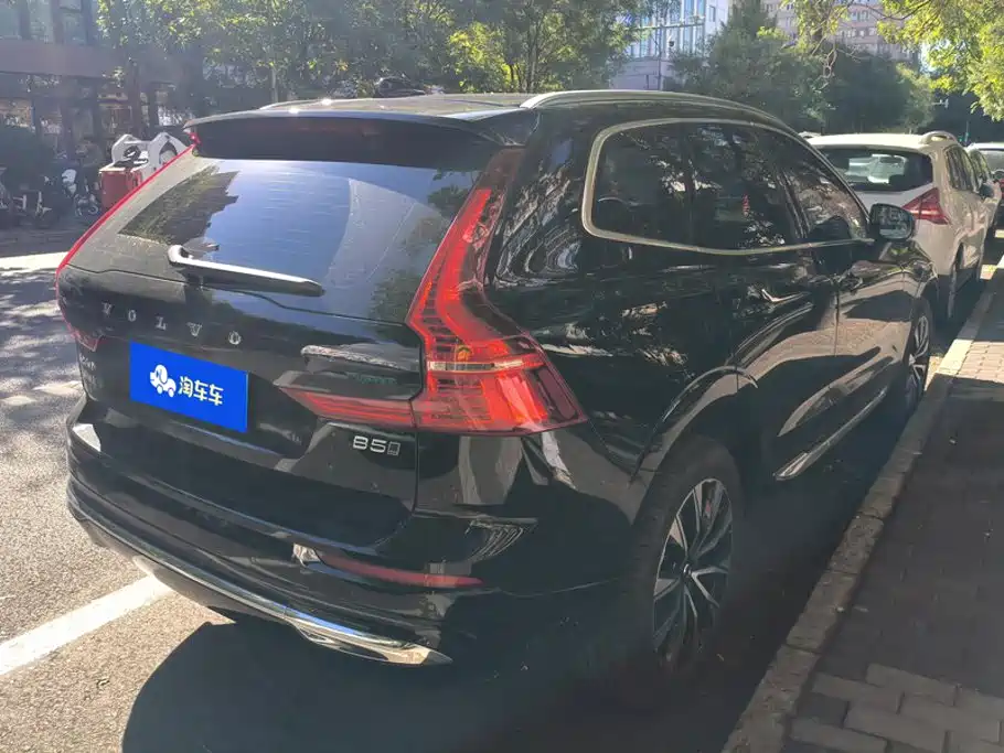 Volvo XC60 — фото 3